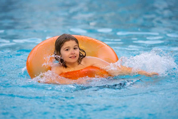 Happy Young Child Enjoying Summer Vacation Outdoors Water Swimming Pool — Stock Photo, Image