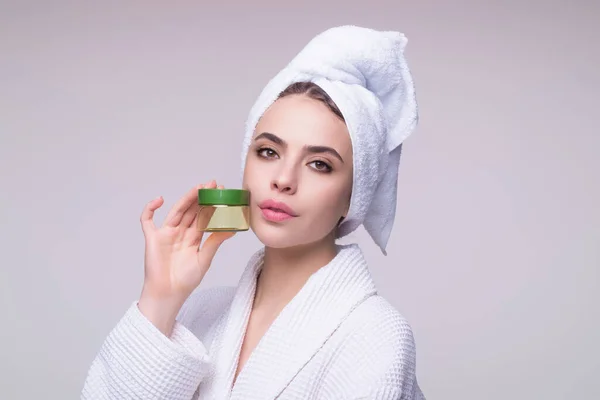 Woman Putting Cosmetic Cream Spa Model Applying Skincare Product Her — Stock fotografie