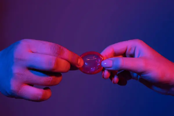 Hand Condom Passion Pleasure Desire Game Prelude Couple Hand Holds — Stock Photo, Image