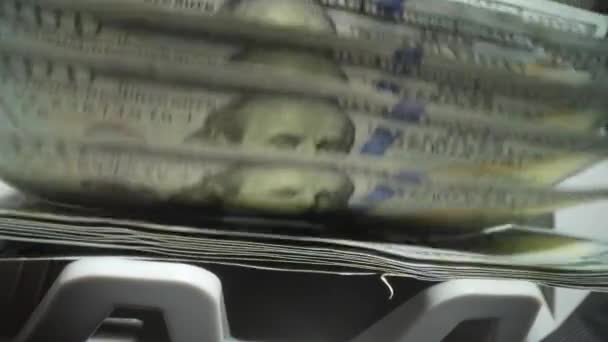 Räkna Pengar Närbild Valuta Räkning Maskin Räkna Dollarsedlar Maskinräknaren Beräknar — Stockvideo