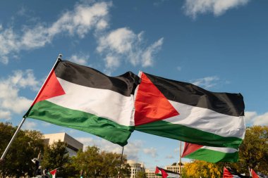 Washington DC, ABD - 21 Ekim 2023: Filistin yanlısı, İsrail karşıtı protestocular. İsrail ve Hamas Gazze Şeridi 'nde. İsrail ve Filistin arasındaki savaş. Filistin için Amerikalı Müslümanlar