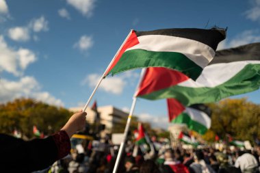 Washington DC, ABD - 21 Ekim 2023: Filistin yanlısı, İsrail karşıtı protestocular. İsrail ve Filistin, Gazze Şeridi 'nde. İsrail ve Filistin arasındaki savaş. Gazze Filistin Savaşı. Hamas Tsahal savaşı. Filistinliler