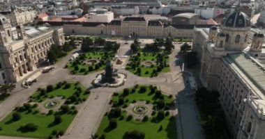 Maria Theresia Anıtı ve Müze Quartier 'in hava manzarası. Maria Theresien Platz. Avusturya, Viyana 'da Sanat Tarihi Kunsthistorisches Müzesi. Ringstrasse Caddesi, Viyana, Avusturya, Avrupa