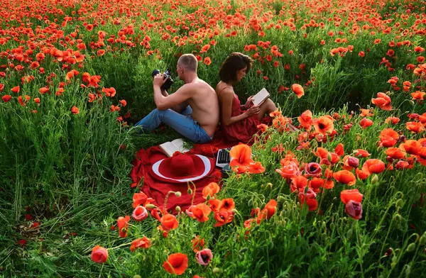 Passionate Couple Spring Field Lovers Flowers Inspiration Nature Sensual Concept — Stock Photo, Image