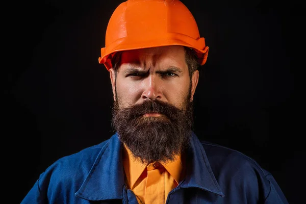 헬멧에 초상화 노동자 건축업자 제복에 건축업자 수선원 스튜디오에서 근로자 관리자 — 스톡 사진