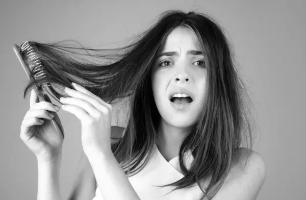 Young Woman Very Upset Because Hair Loss Haircut Healthy Haircare — Stock Photo, Image