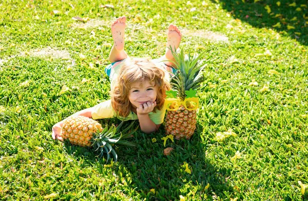 Little Blonde Kid Hugging Pineapple Nature Background Childhood Healthy Nutrition — Stock Photo, Image