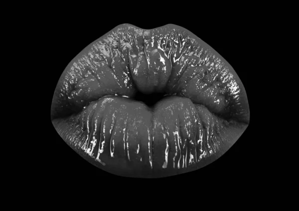 Seksi Dudaklar Şehvetli Dolgun Dudaklar Tutku Öpücüğü Siyah Arka Planda — Stok fotoğraf