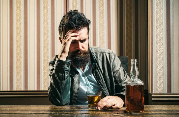 Alcoholism Addiction Crisis Alcohol Addiction People Concept Male Alcoholic Drinking — Stock Photo, Image