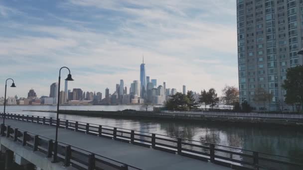 Mewyork New Jersey Állam Előre Repülnek Utca Felett Modern Épületek — Stock videók