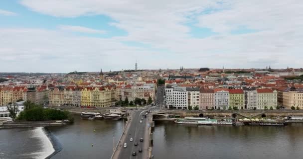 Flygfoto Prag Floden Vltava Prag Tjeckien Prags Stadspanorama Panoramautsikt Prag — Stockvideo