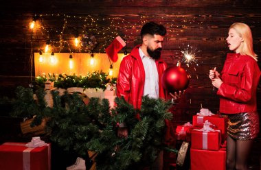 İfade ve insanlar kavramı. Kış trendler ve sezon moda. Noel bomba. Yaratıcı patlama