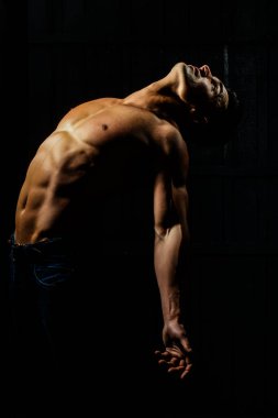 İktidarsızlık ve sevgi. İktidar ve Ereksiyon kavramı. Samimi, erotik ve cinsel iktidar. İktidarsızlık ya da iktidarsızlık sorunu. İktidarlı seksi adam.