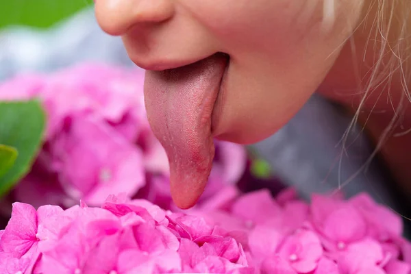 Close Female Sticking Tongue Out — Stock Photo, Image