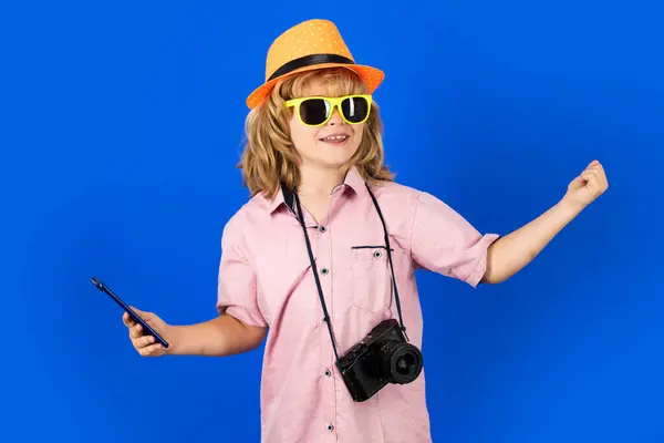 Kid Blogger Vlogger Influencer Mit Handy Entzückende Kind Tourist Mit — Stockfoto