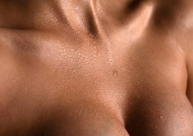 Göğüs kanseri. Göğüs hastalığı. Artırılmış plastik cerrahi. Çıplak kadın göğsü