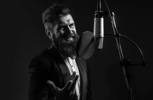 Classical Music Singing Man Recording Studio Expressive Bearded Man Microphone — Stock Photo, Image