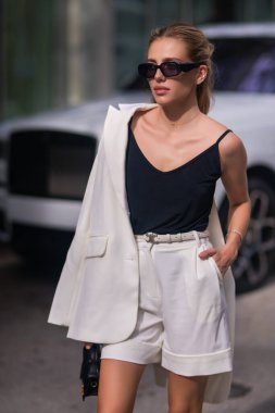 Fashion woman on the street. Trendy outfit