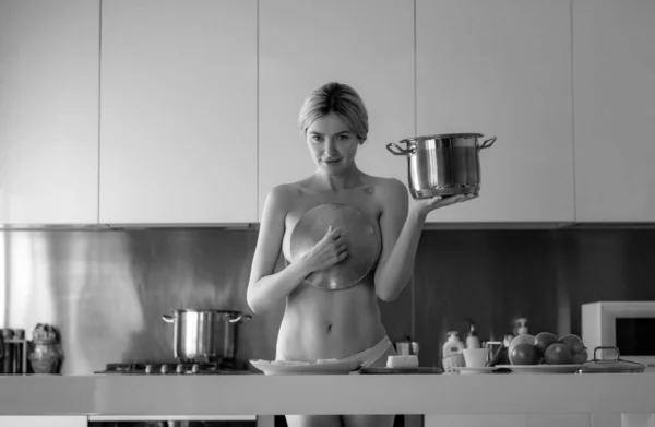 Sexy Desnuda Ama Casa Desnuda Desayunar Cocina Estilo Vida Doméstico — Foto de Stock