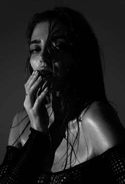 Seksi güzel kız, şehvetli genç kadın. Moda ve güzel kadın yüzü