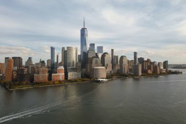 New York 'un gökdelenleri. Amerika 'ya git. New York, ABD. New York 'ta Manhattan manzarası. New York City USA Manhattan şehir merkezi finans bölgesi silüeti. Dron 'dan NYC' ye. NYC hava görüntüsü