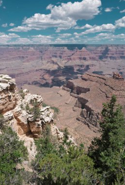 Panorama Büyük Kanyonu. Güney Rim 'den Arizona USA manzaralı. Büyük Kanyon Ulusal Parkı 'nın muhteşem panoramik resmi