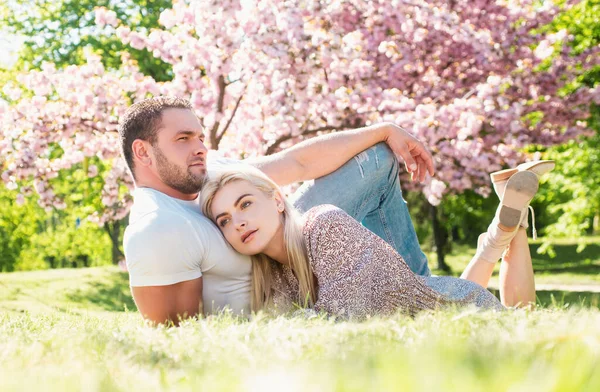 Young Married People Love Enjoying Spring Beautiful Nature Beautiful Young — Stock Photo, Image