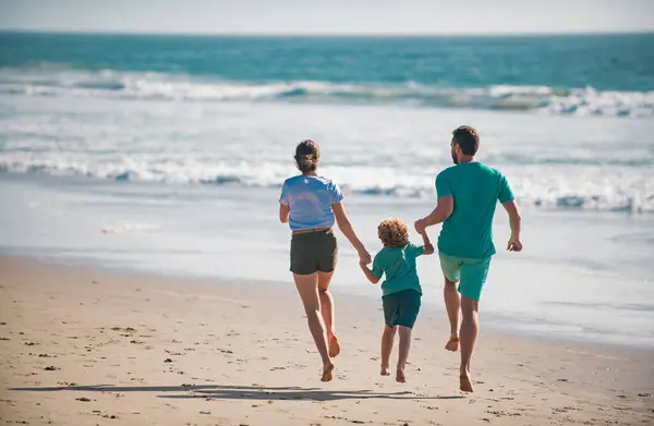 Happy Young Family Run Jump Summer Beach Family Leisure Activities — Stock Photo, Image