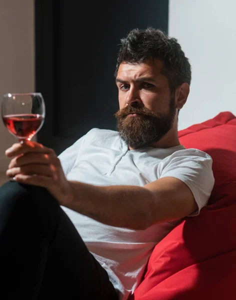 Wine Drinking Red Wine Man Alcohol Celebrate Alone Home Sommelier — Stock Photo, Image