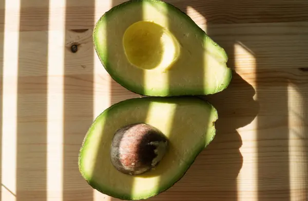 Плод Авокадо Сырые Фрукты Здоровой Зеленой Пищи Половина Авокадо Авокадо — стоковое фото