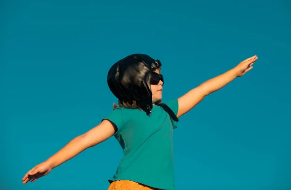 Happy Kid Pilot Goggles Helmet Blue Sky Background Cute Child — Stock Photo, Image