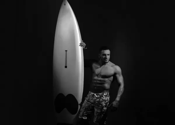 Surfplank Sexy Man Een Man Met Een Lijfplank Zomervakantie Concept — Stockfoto
