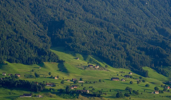 Villaggio Vecchia Casa Epoca Legno Vecchia Casa Nelle Alpi Europee — Foto Stock