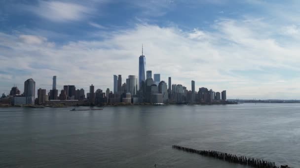 Vista Manhattan Cima Avante Voe Acima Rua Entre Edifícios Modernos — Vídeo de Stock
