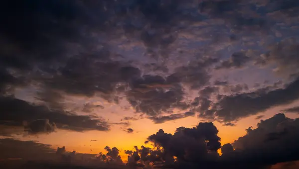 Sonnenaufgang Wolken Hintergrund Dramatische Wolken Sonnenuntergang Hintergrund Himmel Mit Wolken — Stockfoto