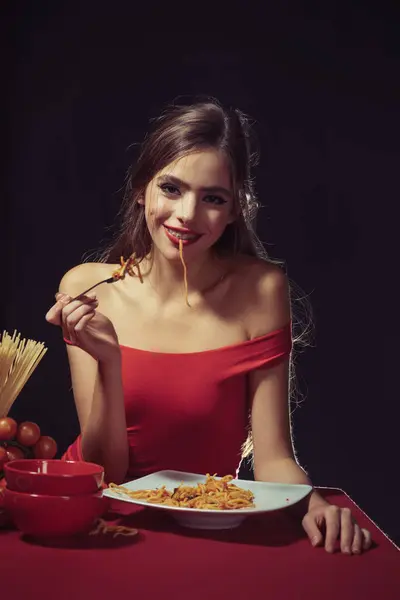 Woman Savors Spaghetti Sensual Touch She Enjoys Each Bite Pasta — Stock Photo, Image