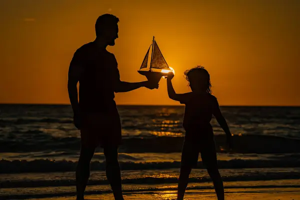 Father Son Dream Travel Father Son Enjoying Sunset Play Toys — Stock Photo, Image