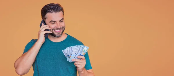 Homem Com Dinheiro Notas Dólar Banner Estúdio Isolado Retrato Homem — Fotografia de Stock