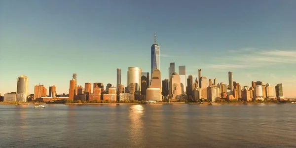 New York Silueti Jersey Den Manhattan Manzaralı New York Gökdeleninden — Stok fotoğraf