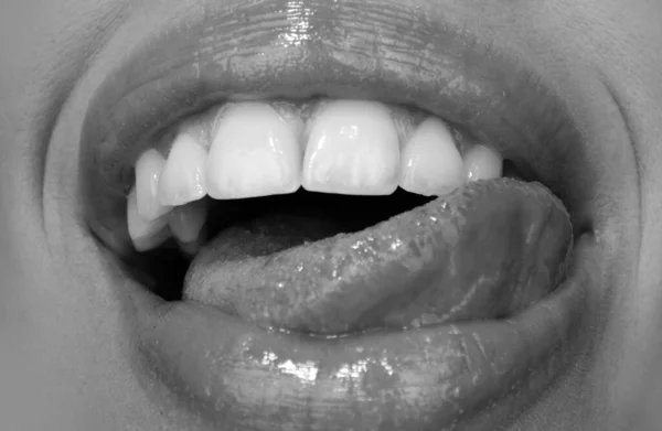 Стоматологическая Помощь Здоровые Зубы Улыбка Белые Зубы Рту Крупный План — стоковое фото