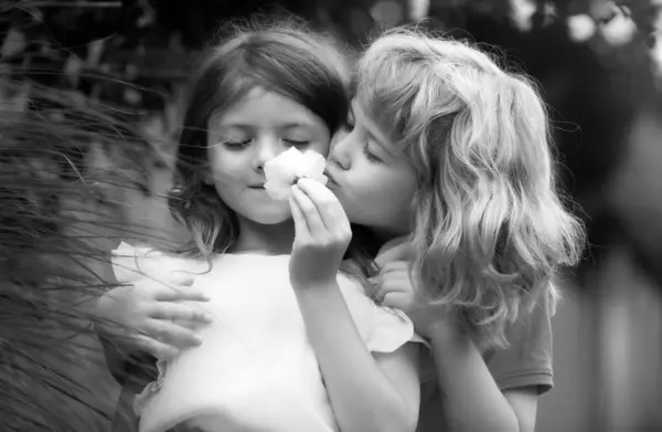 Two Little Children Hug Kiss Each Other Summer Garden Kids — Stock Fotó