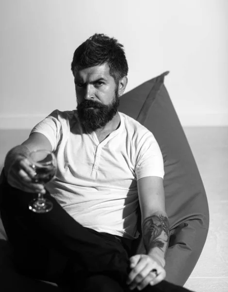 Sommelier Man Alcohol Drinking Alcohol Bad Habits Bearded Hipster Drink — Stock Photo, Image