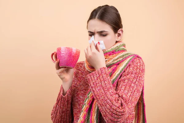 Blow Snot Woman Sweater Scarf Hold Napkin Blow Snot Nose — Stock Photo, Image