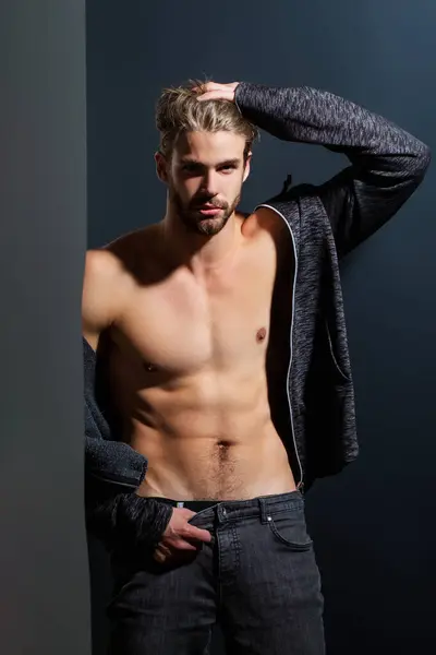 Güçlü Kaslı Eşcinsel Güçlü Adam Vücudu Kaslı Vücut Gövde Altı — Stok fotoğraf