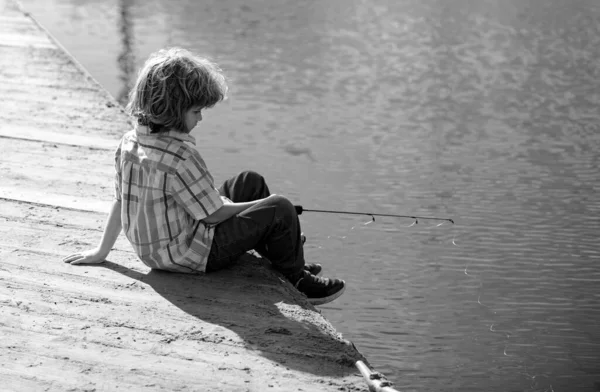 Child Fishing River Lake Young Kid Fisher Summer Outdoor Leisure — Stock Photo, Image