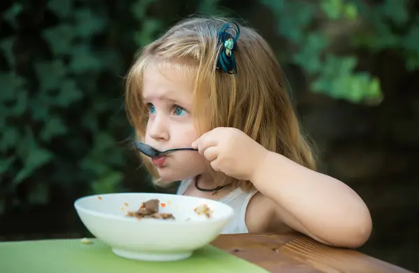 Děti Jedí Zdravé Jídlo Pro Dítě Zdravé Děti Snídaně — Stock fotografie