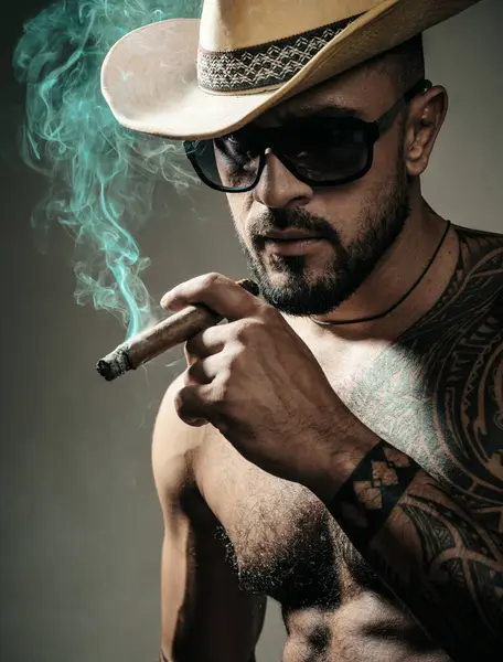 Seductive Face Sexy Man Smoking Cigar Macho Looking Confident Tattooed — Stock Photo, Image
