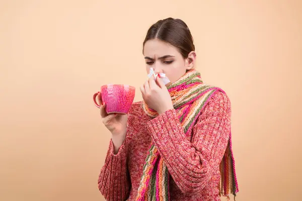 Mulher Copo Segurar Ter Dor Cabeça Alergias Sazonais Dor Sinusal — Fotografia de Stock
