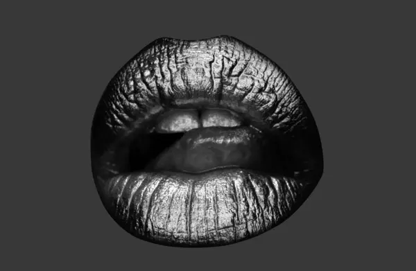 Goldener Lippenstift Nahaufnahme Lippen Mit Metall Make Sexy Lippen Metallic — Stockfoto