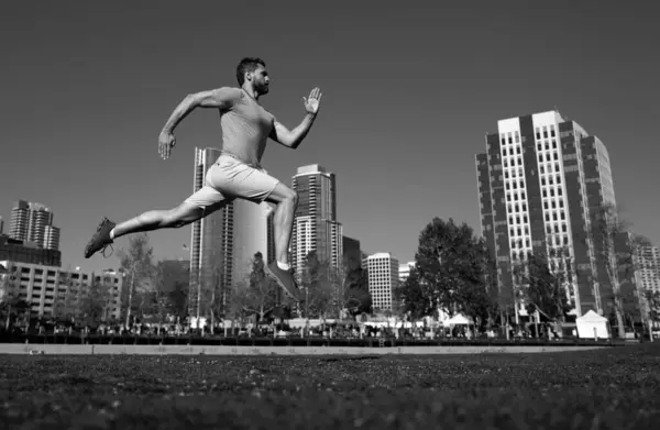 Sporty Man Runner Running Summer Citi Park Young Active Urban — ストック写真